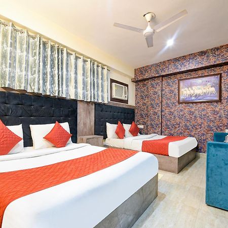 Hotel Square Plaza At Airport Neu-Delhi Exterior foto