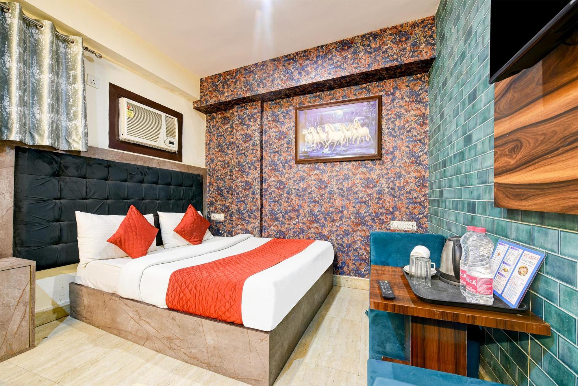 Hotel Square Plaza At Airport Neu-Delhi Exterior foto