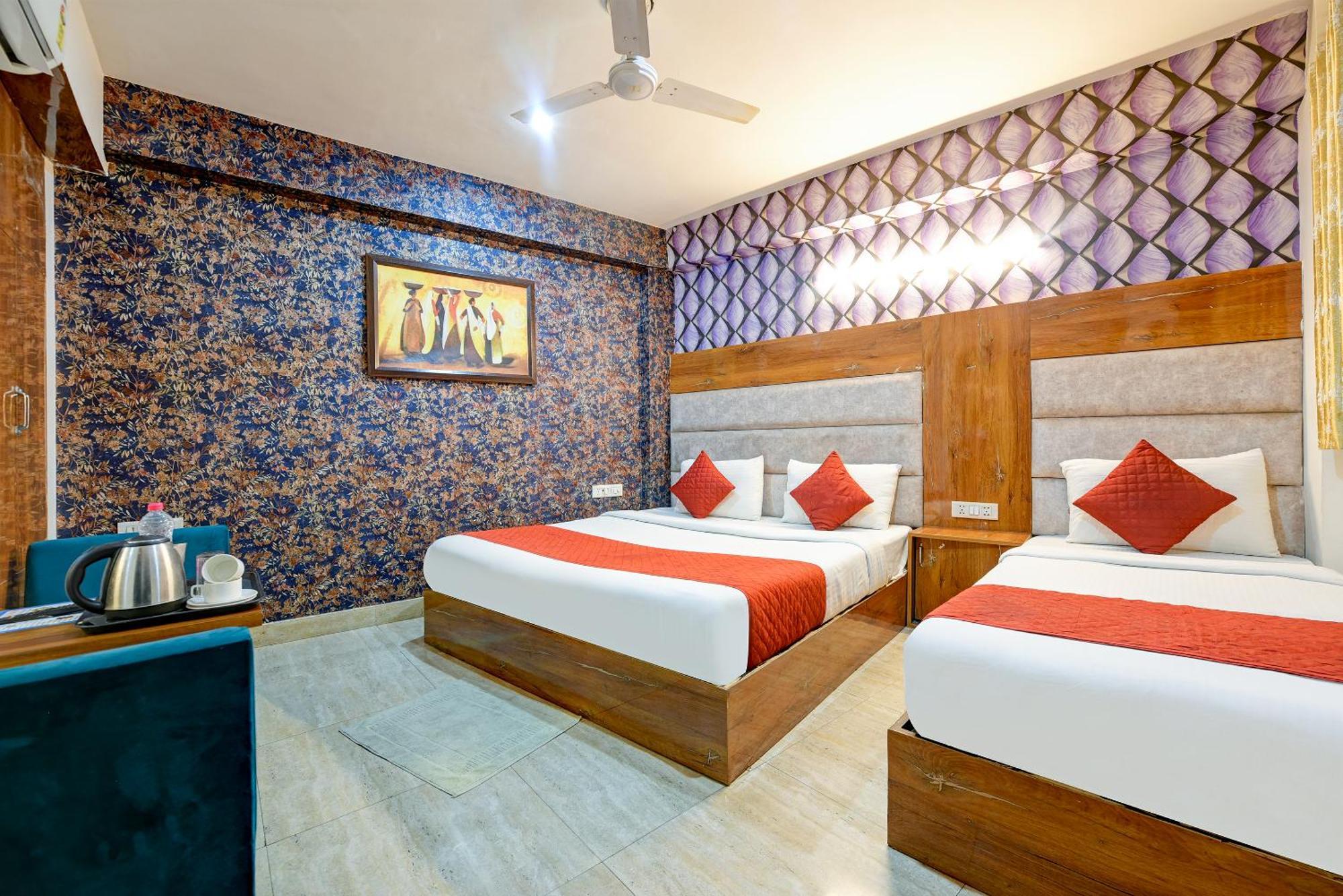 Hotel Square Plaza At Airport Neu-Delhi Exterior foto