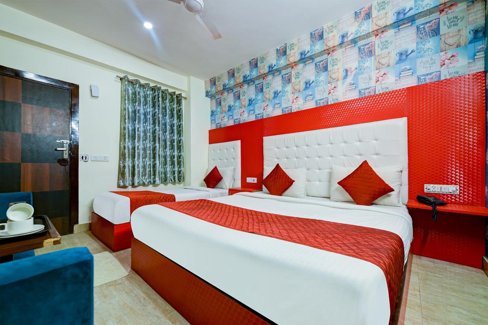 Hotel Square Plaza At Airport Neu-Delhi Exterior foto